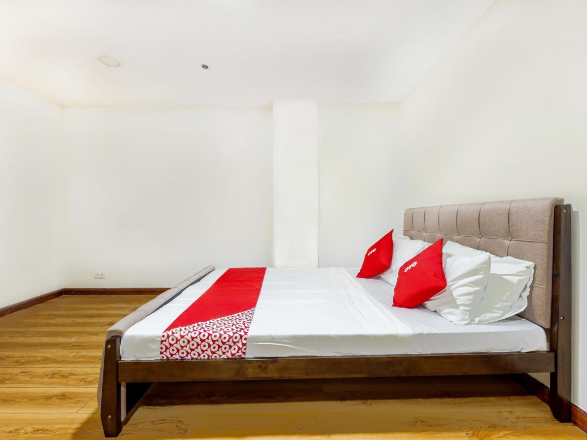 OYO 837 Kysabel Hotel Paco Kültér fotó