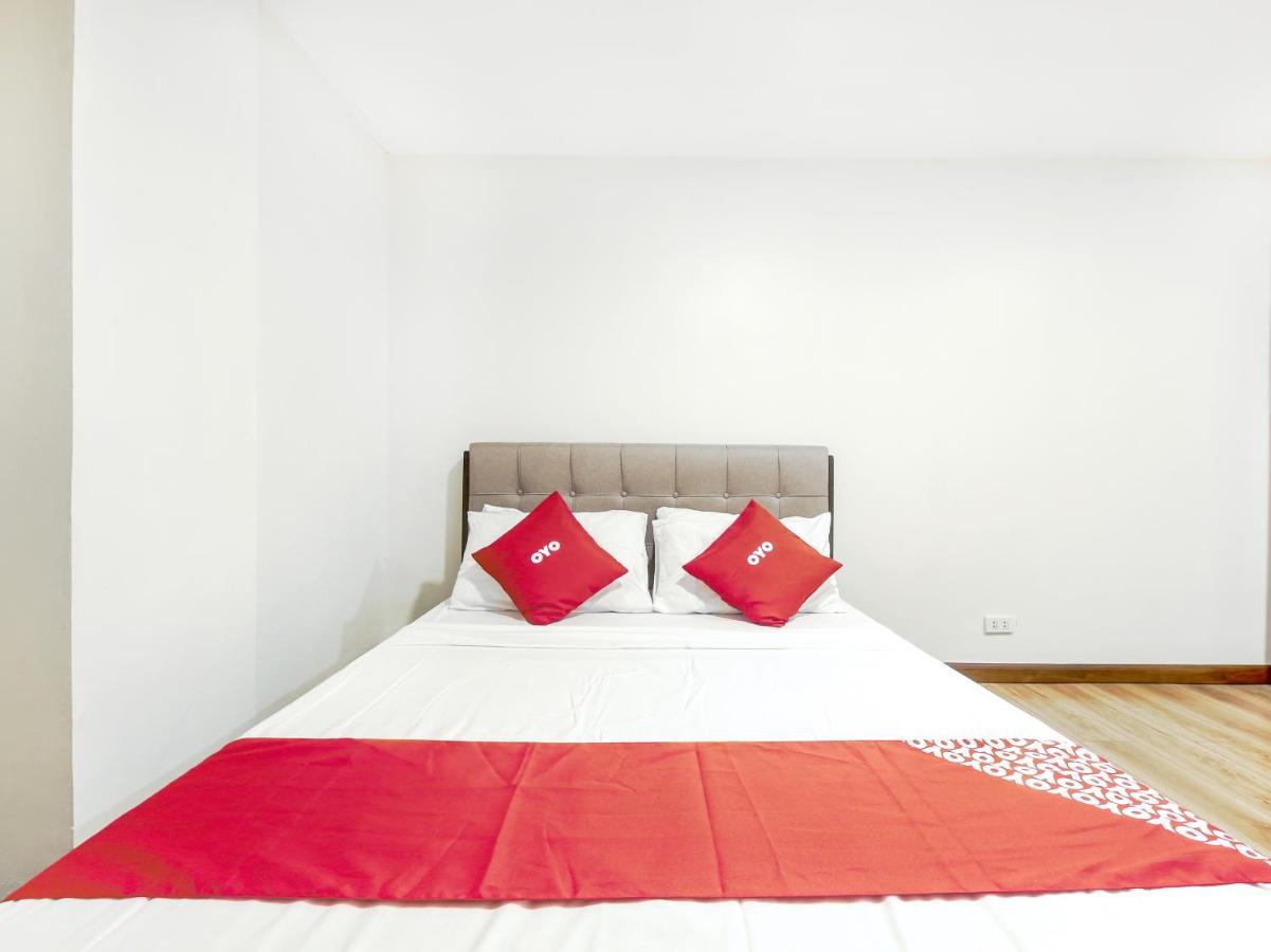 OYO 837 Kysabel Hotel Paco Kültér fotó